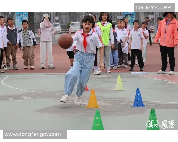 刺篮球：探索这项运动背后的激情与挑战，感受团队合作的力量与个人的成长